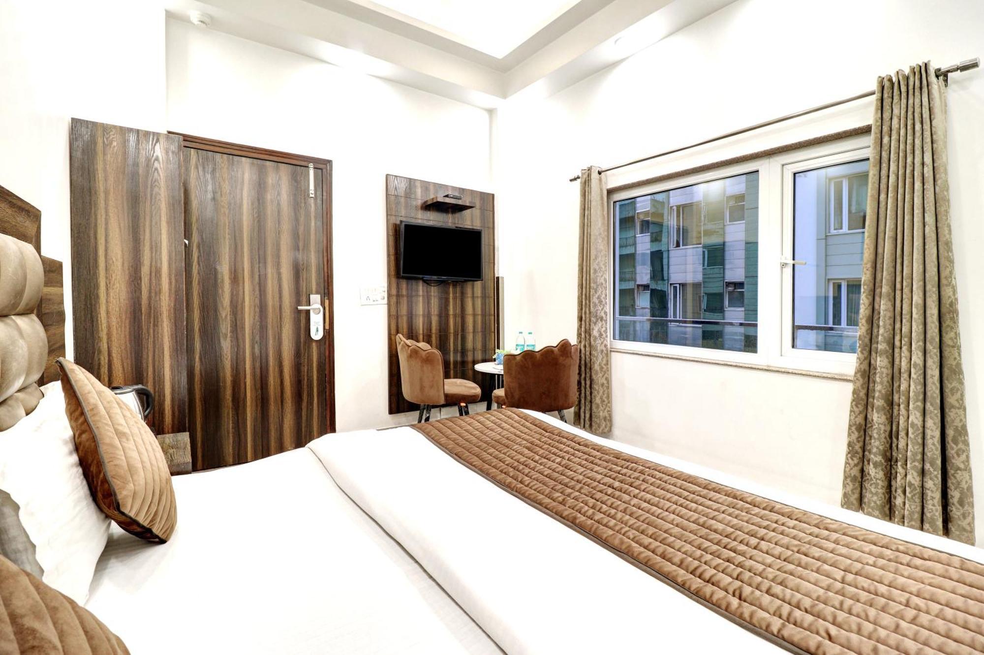 Hotel Emporio Dx - New Delhi Railway Station - Paharganj Экстерьер фото