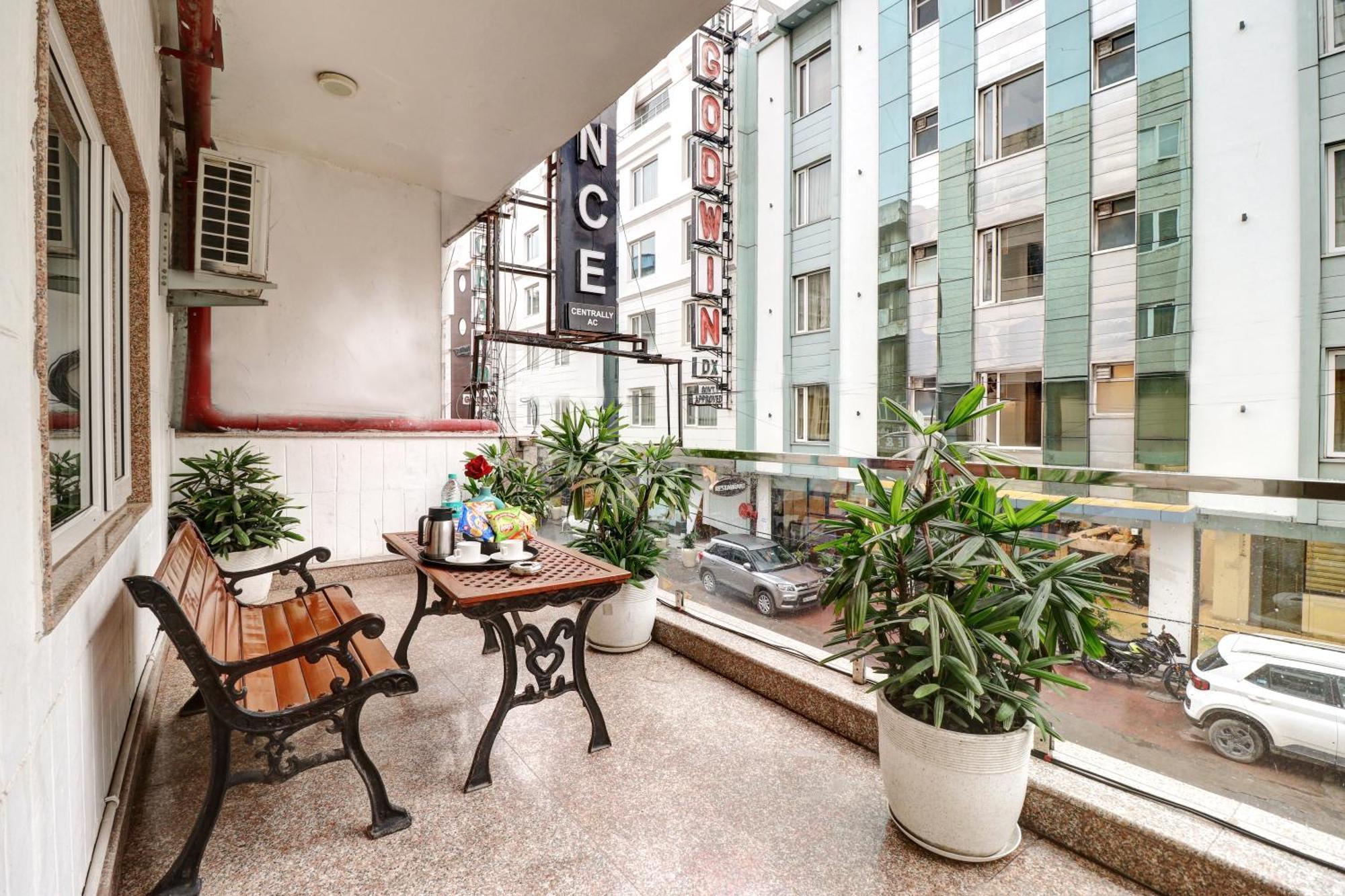 Hotel Emporio Dx - New Delhi Railway Station - Paharganj Экстерьер фото